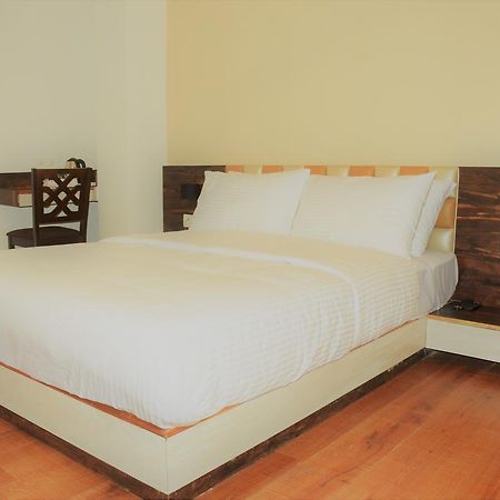 Hotel Aura Shillong Exterior foto