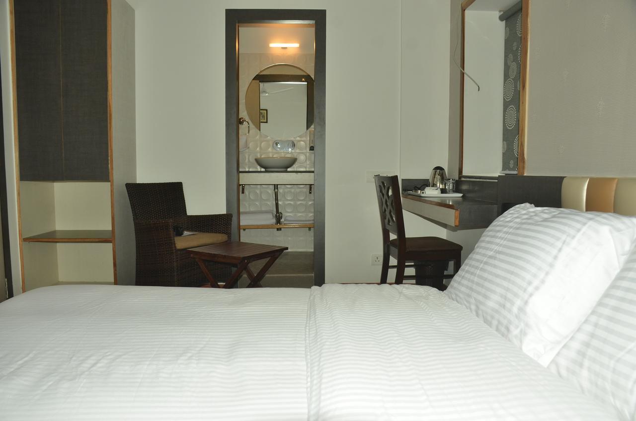 Hotel Aura Shillong Exterior foto